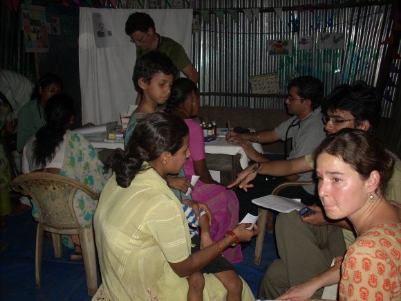 Mankhurd Slum Sunday Health Camp --Dr Jon